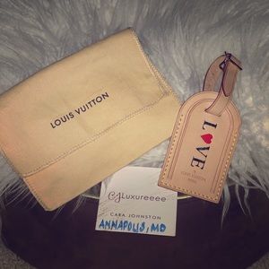 Luggage Tag 🏷 with gold foil hotstamped L❤️VE